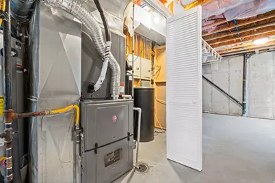 7956 S Cricket Ln W, West Jordan, UT 84081 - Photo 29