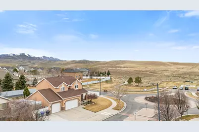 7956 S Cricket Ln W, West Jordan, UT 84081 - Photo 37
