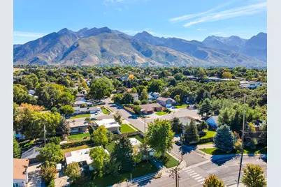 7535 S 2700 E, Salt Lake City, UT 84121 - Photo 25