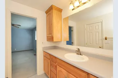 882 E 7905 S, Sandy, UT 84094 - Photo 17