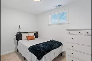 3433 S 525 W, Bountiful, UT 84010 - Photo 13