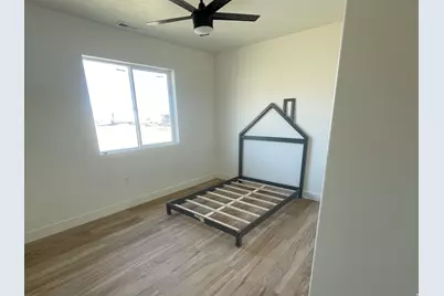 19728 N 5350 W, Plymouth, UT 84330 - Photo 15