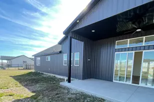 19728 N 5350 W, Plymouth, UT 84330 - Photo 31