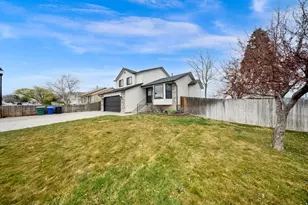 3752 W Valley W Dr, West Jordan, UT 84088 - Photo 3