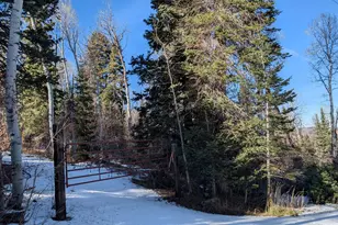 219 Upper Oak Cir, Huntsville, UT 84317 - Photo 1