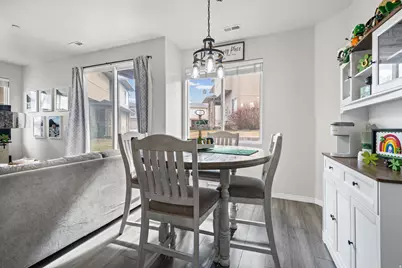 6633 W Yellow Poppy Dr, West Jordan, UT 84081 - Photo 11