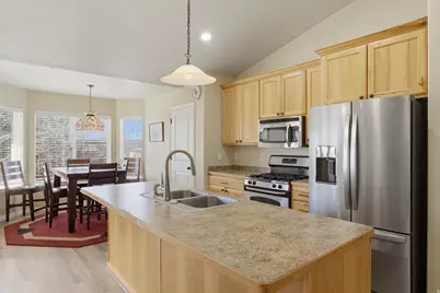 5325 S Bridle Cir, Oakley, UT 84055 - Photo 7