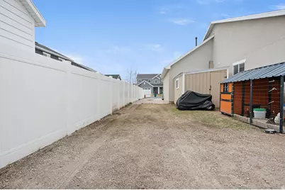 4144 W 6075 S, Roy, UT 84067 - Photo 21