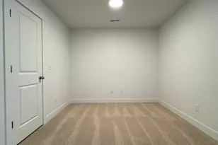 5083 E Lakefield Dr, Eagle Mountain, UT 84005 - Photo 11