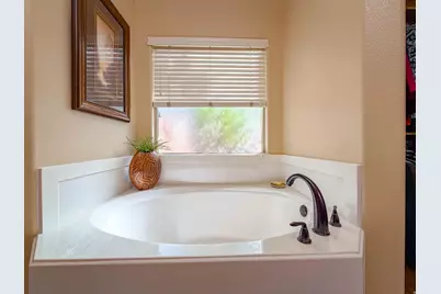 3571 W 250 N, Hurricane, UT 84737 - Photo 17