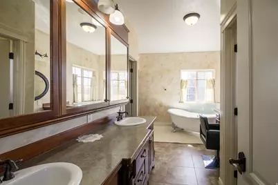 11103 E 7000 N, Lapoint, UT 84039 - Photo 23