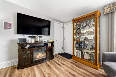 4581 W Palmer Dr, West Valley, UT 84120 - Photo 7