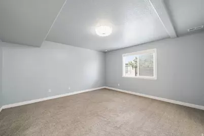 325 W Willow Way, Pleasant View, UT 84414 - Photo 19