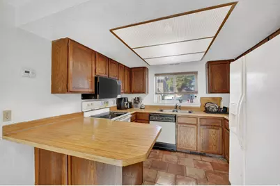 1325 Lincoln Ave #44, Ogden, UT 84404 - Photo 7