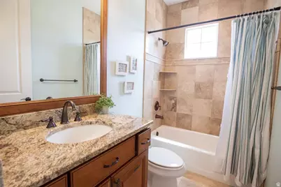 4376 W Canterbury Rd, Hurricane, UT 84737 - Photo 33