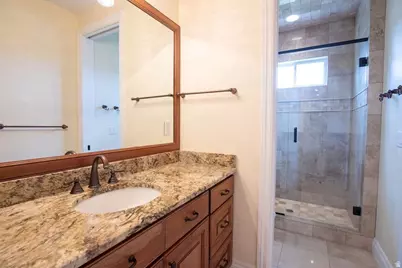 4376 W Canterbury Rd, Hurricane, UT 84737 - Photo 31