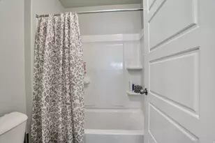 7877 N Bur Oak Dr, Eagle Mountain, UT 84005 - Photo 27