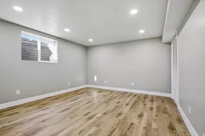 7034 W Copperhill Dr, West Valley, UT 84128 - Photo 19