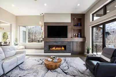 806 S Summit Creek Dr, Woodland Hills, UT 84653 - Photo 9