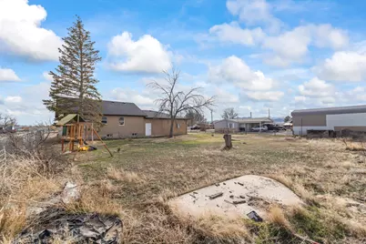 27 E 500 S, Gunnison, UT 84634 - Photo 11