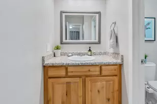 405 E Creekside Cir, Murray, UT 84107 - Photo 13