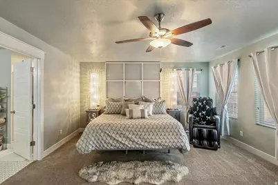 2052 W Phillips St, Kaysville, UT 84037 - Photo 19