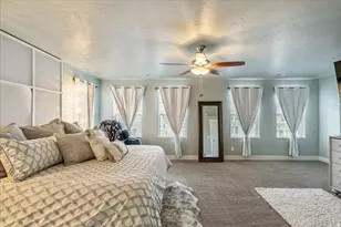 2052 W Phillips St, Kaysville, UT 84037 - Photo 21