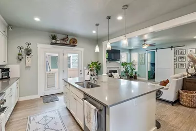 2052 W Phillips St, Kaysville, UT 84037 - Photo 13