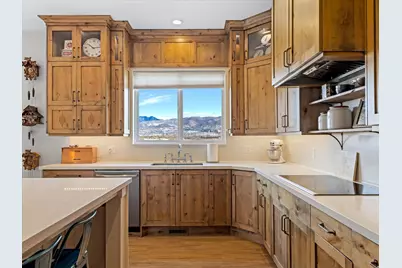 13503 S Lovers Ln, Riverton, UT 84065 - Photo 17