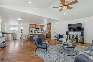 58 N Country Bend Rd, Farmington, UT 84025 - Photo 9