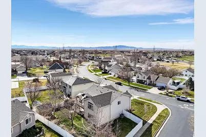 58 N Country Bend Rd, Farmington, UT 84025 - Photo 35