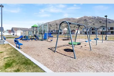 1556 E 460 S, Hyrum, UT 84319 - Photo 25
