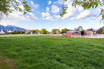 594 E 1000 N, Mapleton, UT 84664 - Photo 3