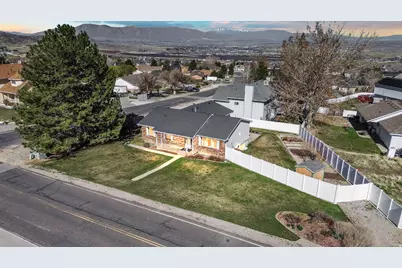 331 E Park Dr, Elk Ridge, UT 84651 - Photo 3