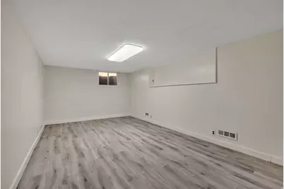 135 N Main St, Pleasant Grove, UT 84062 - Photo 17