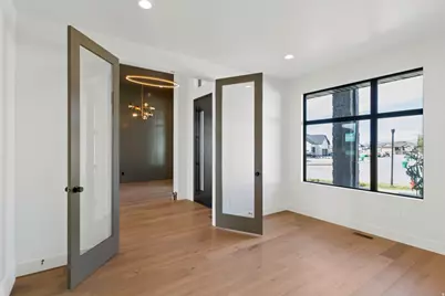 538 S 1400 W, Farmington, UT 84025 - Photo 11