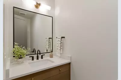 538 S 1400 W, Farmington, UT 84025 - Photo 33