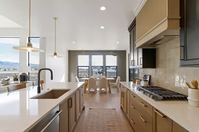 538 S 1400 W, Farmington, UT 84025 - Photo 27
