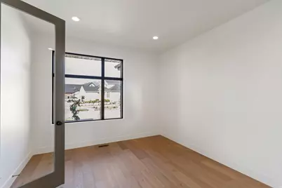 538 S 1400 W, Farmington, UT 84025 - Photo 13