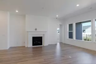 272 E Polaris Dr S, Saratoga Springs, UT 84045 - Photo 13