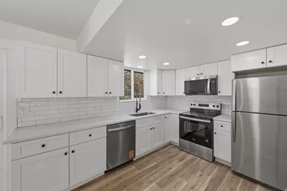 2826 N 1600 E, Layton, UT 84040 - Photo 5