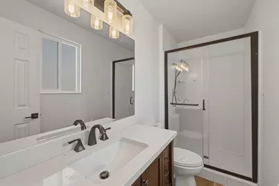 2826 N 1600 E, Layton, UT 84040 - Photo 11