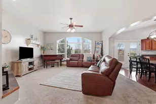 366 E 6600 S, Hyrum, UT 84319 - Photo 13