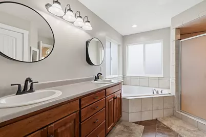 366 E 6600 S, Hyrum, UT 84319 - Photo 13