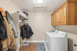 366 E 6600 S, Hyrum, UT 84319 - Photo 27