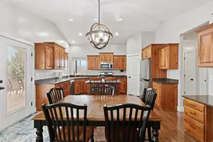 366 E 6600 S, Hyrum, UT 84319 - Photo 15