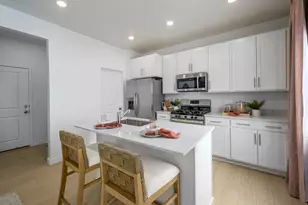 6078 W Sapphire St, West Jordan, UT 84081 - Photo 3