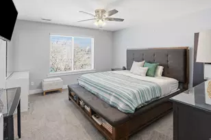 2113 E 1200 N, Layton, UT 84040 - Photo 27