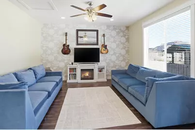 2113 E 1200 N, Layton, UT 84040 - Photo 5