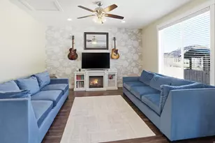 2113 E 1200 N, Layton, UT 84040 - Photo 5